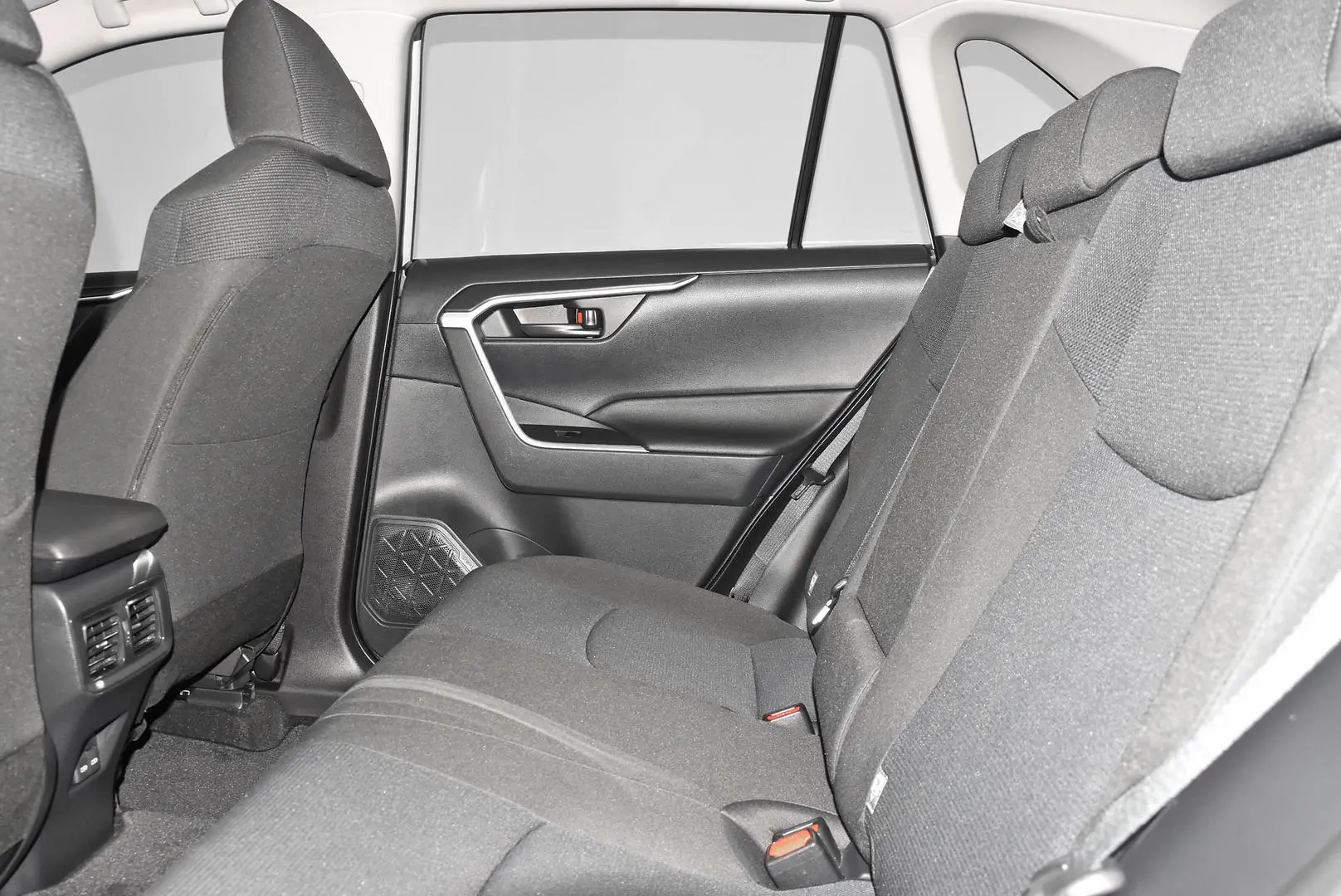 2024 Toyota RAV4 Gallery Image 19