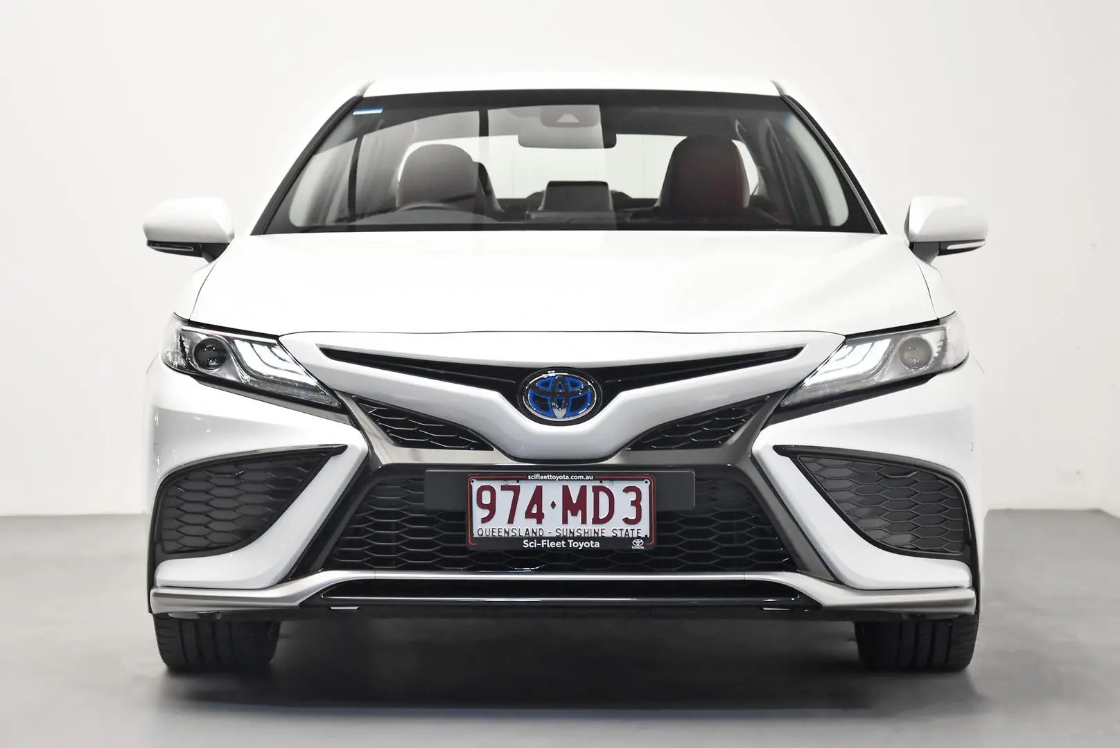 2023 Toyota Camry Gallery Image 2