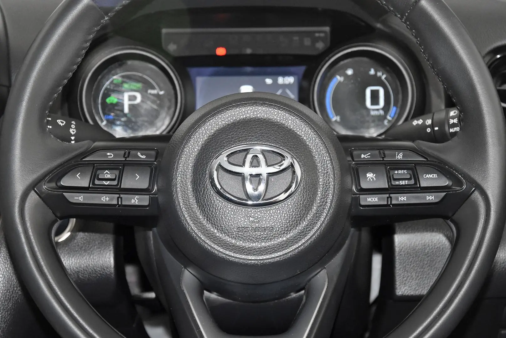 2023 Toyota Yaris Cross Gallery Image 16