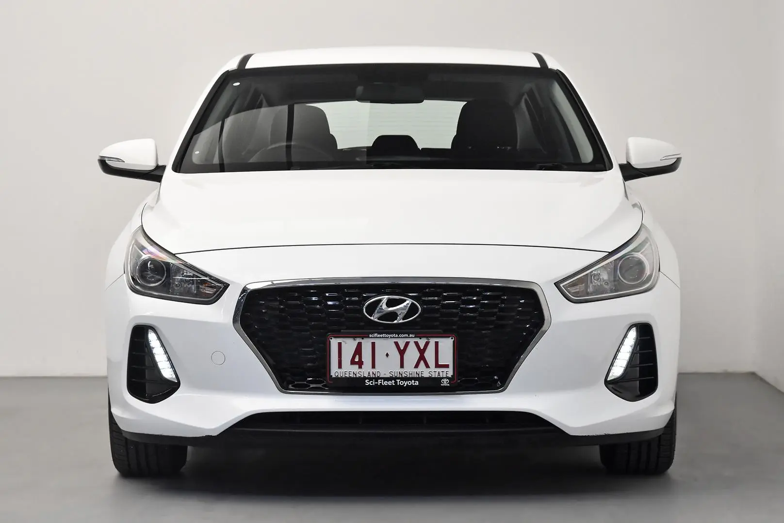 2019 Hyundai i30 Gallery Image 2