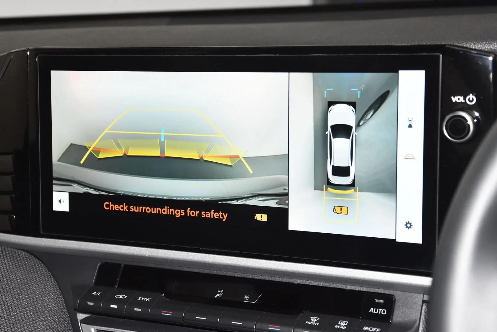 2024 Toyota Camry Gallery Image 12
