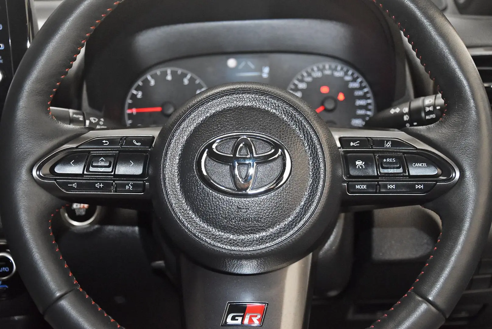 2022 Toyota Yaris Gallery Image 16