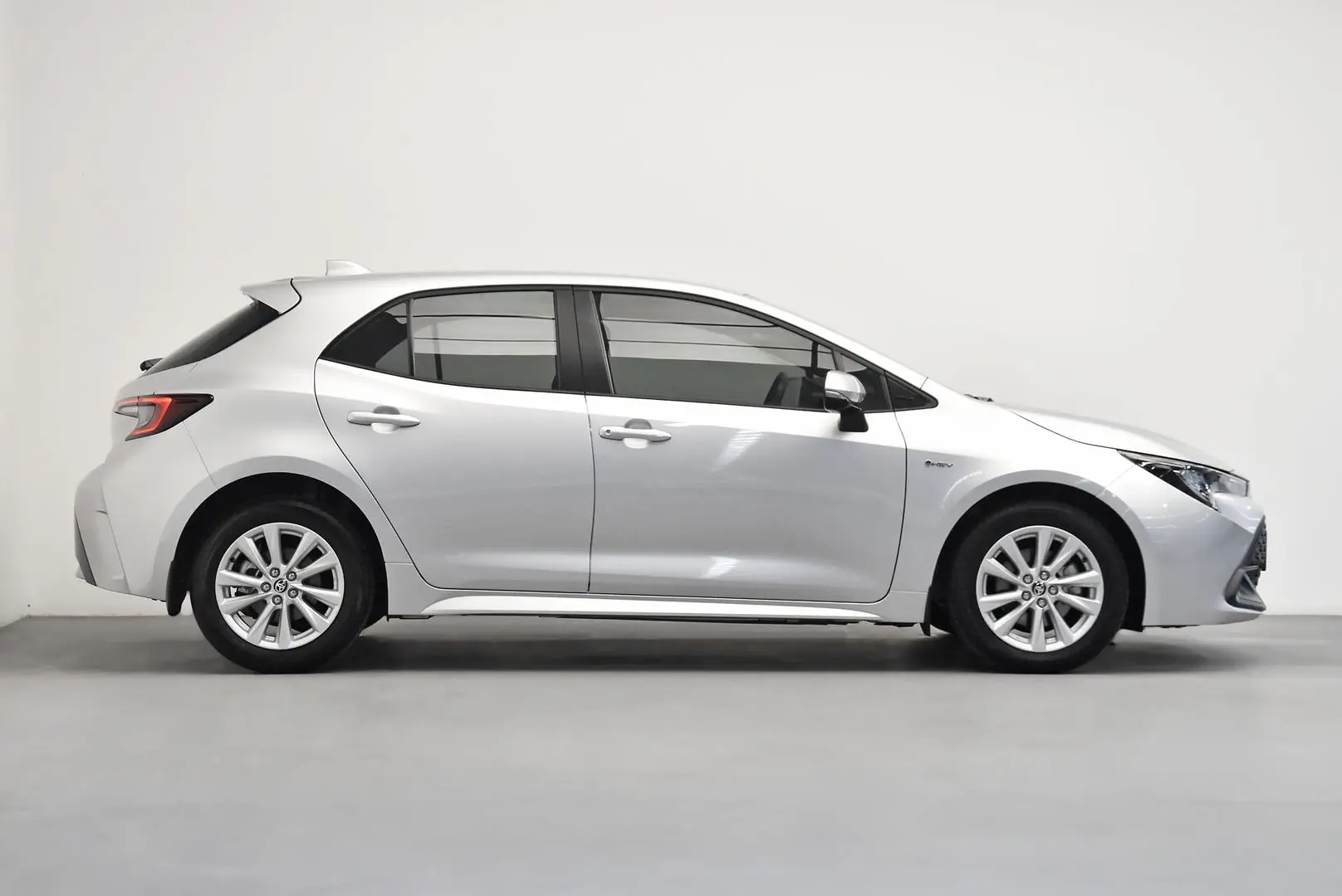 2024 Toyota Corolla Gallery Image 3