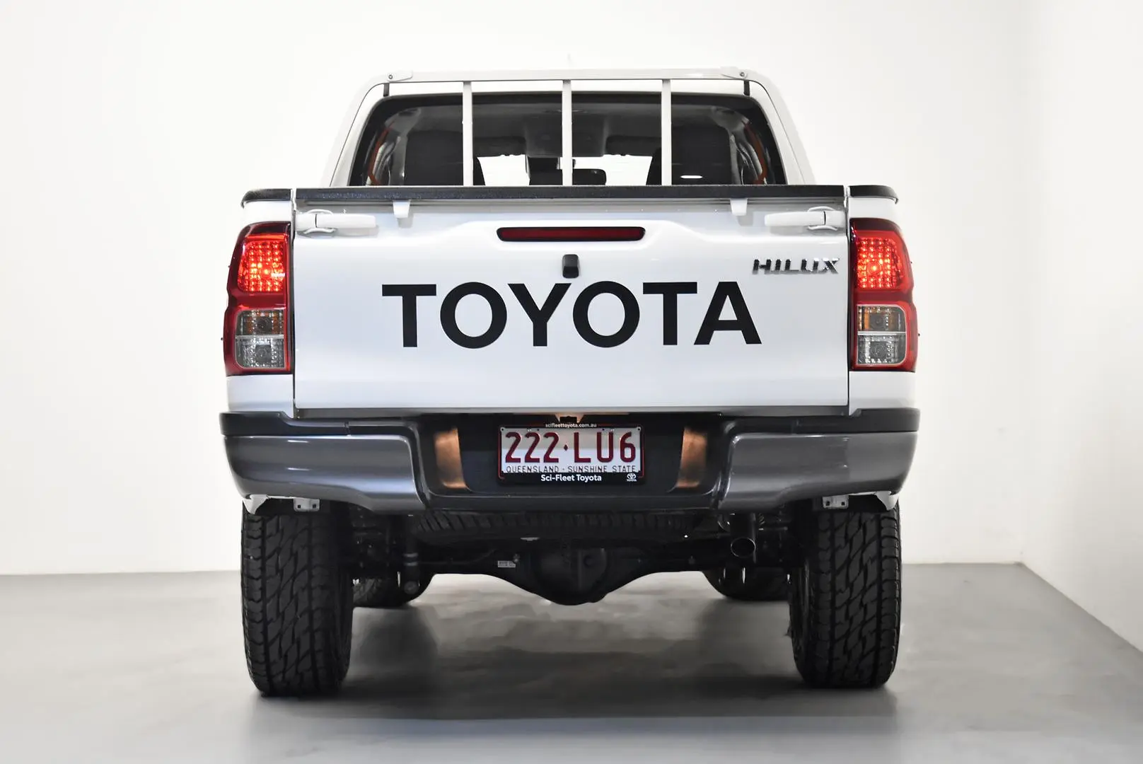 2023 Toyota Hilux Gallery Image 6