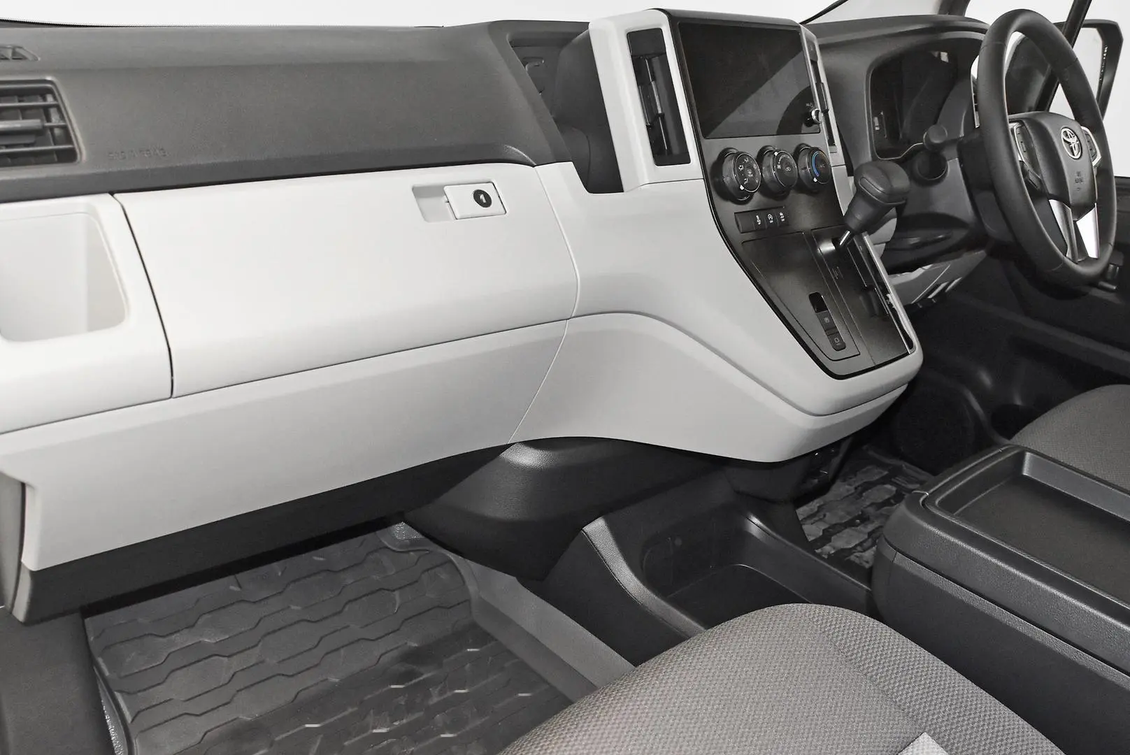 2025 Toyota Hiace Gallery Image 16