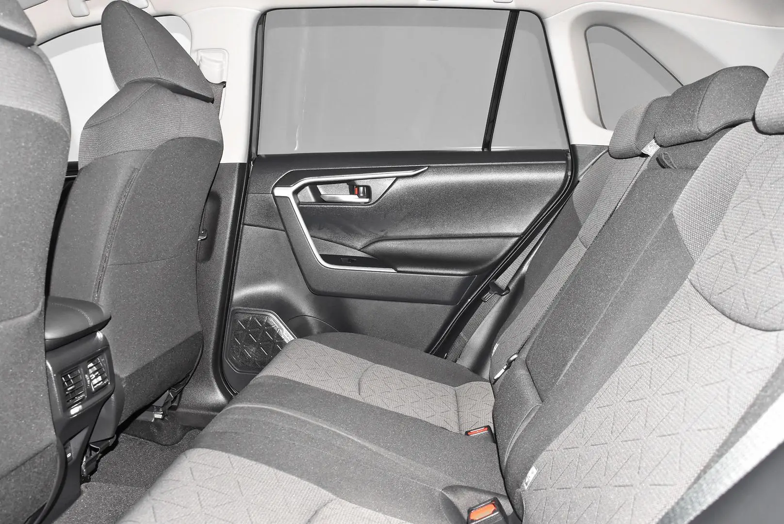 2024 Toyota RAV4 Gallery Image 19