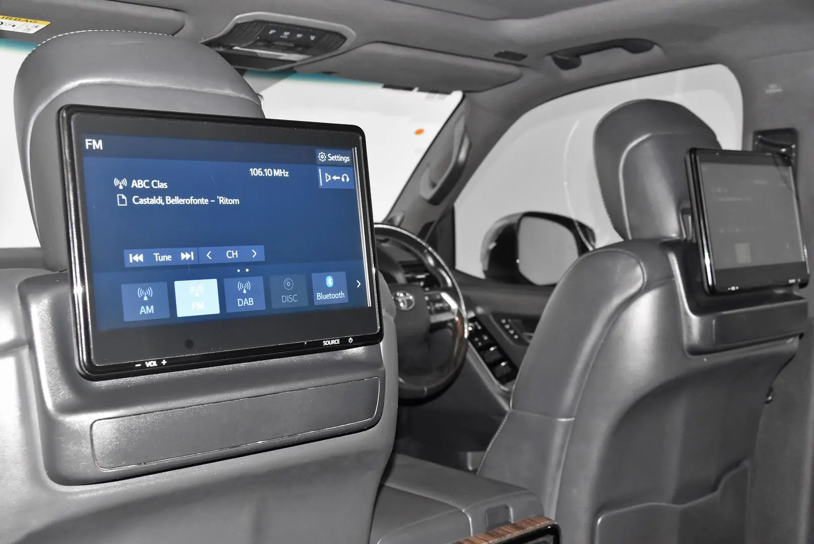 2023 Toyota Landcruiser Gallery Image 19