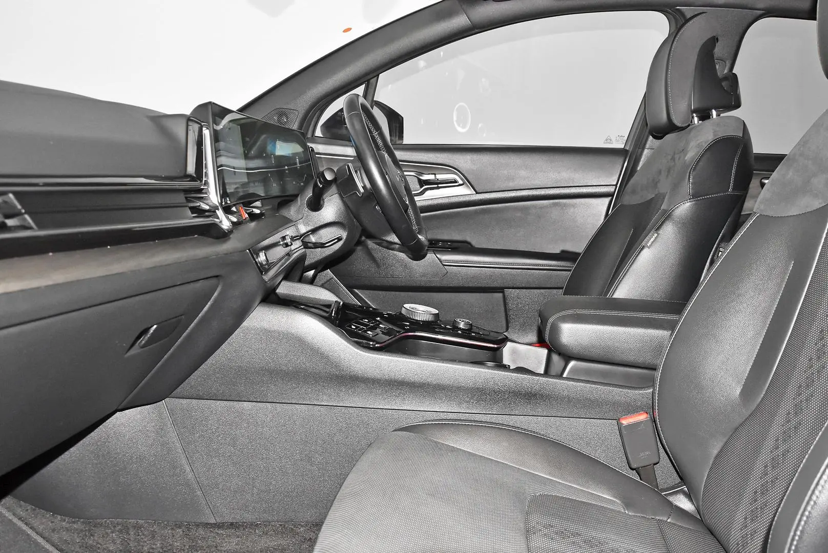 2024 Kia Sportage Gallery Image 18