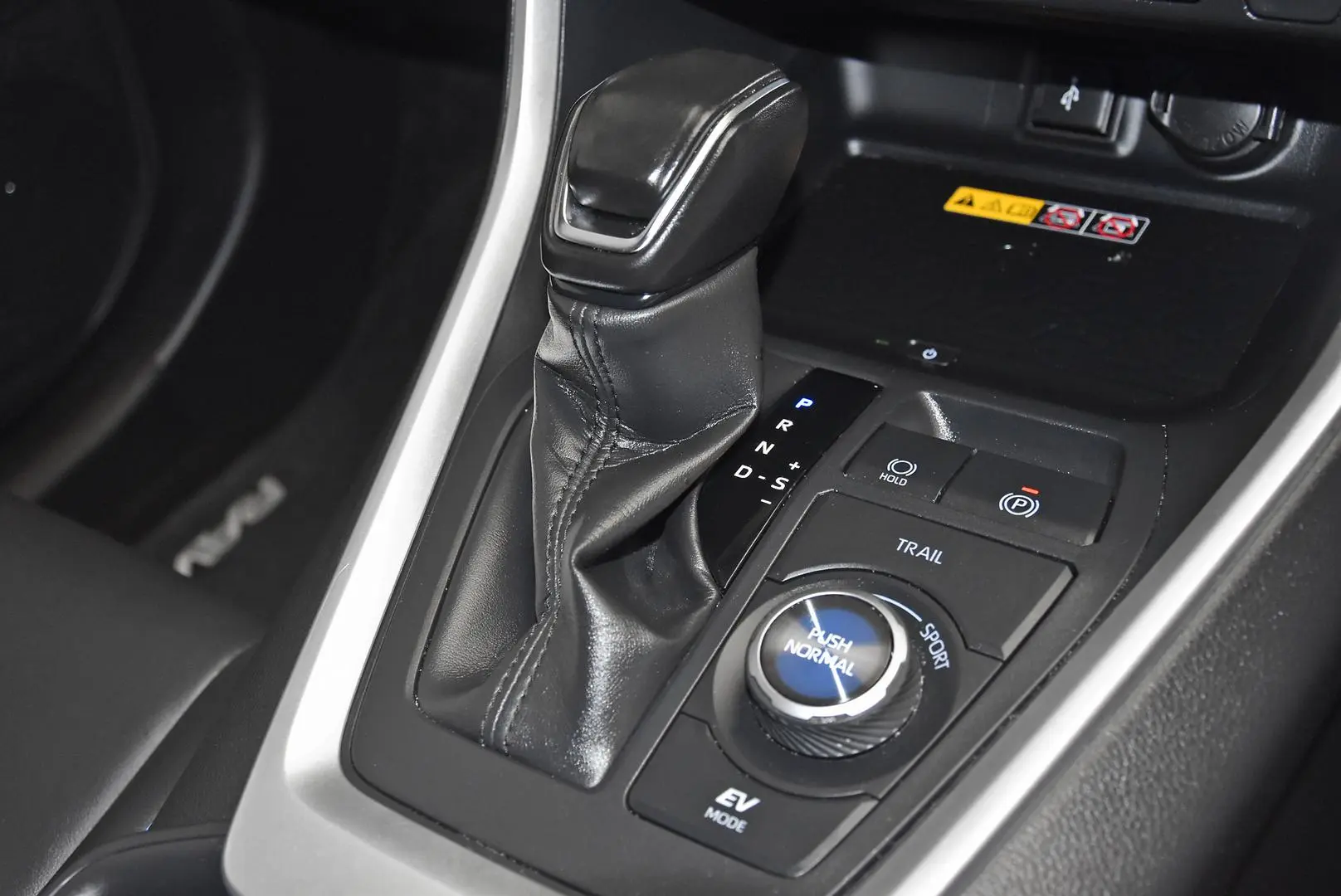 2022 Toyota RAV4 Gallery Image 14