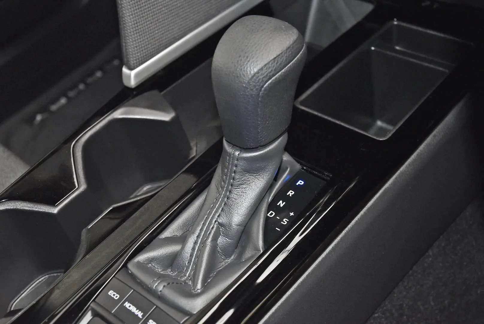 2024 Toyota Camry Gallery Image 13