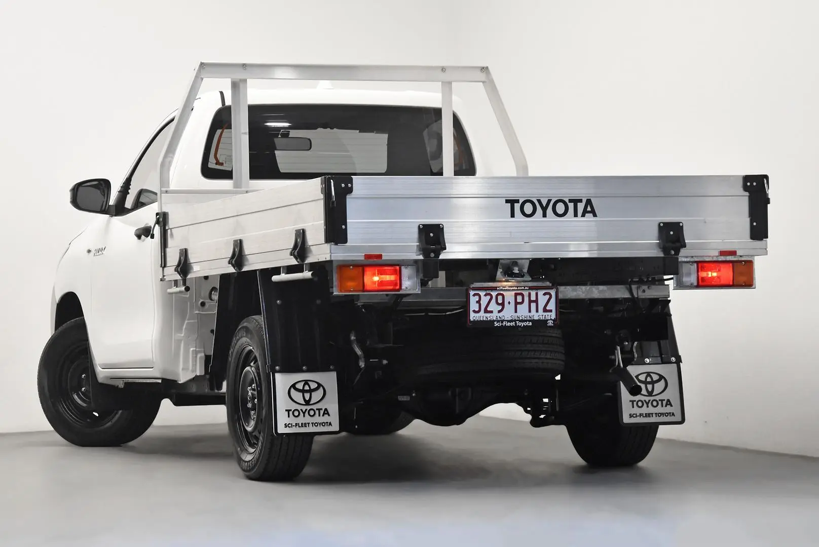 2023 Toyota Hilux Gallery Image 5