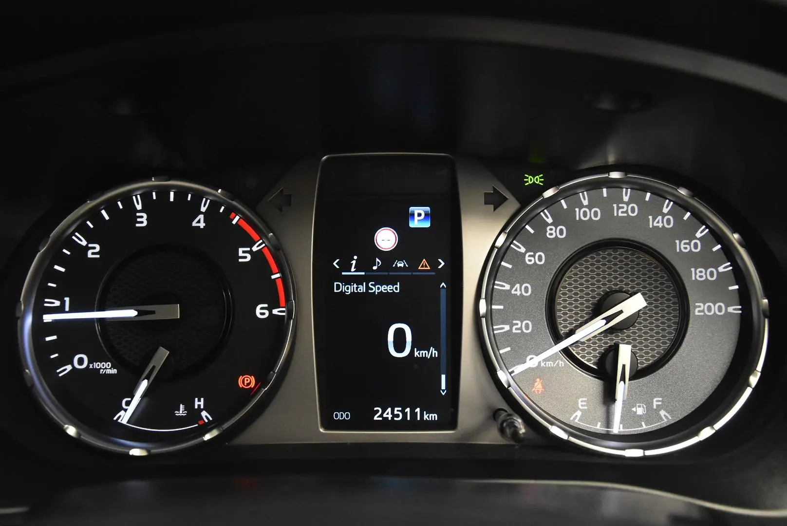 2024 Toyota Hilux Gallery Image 10