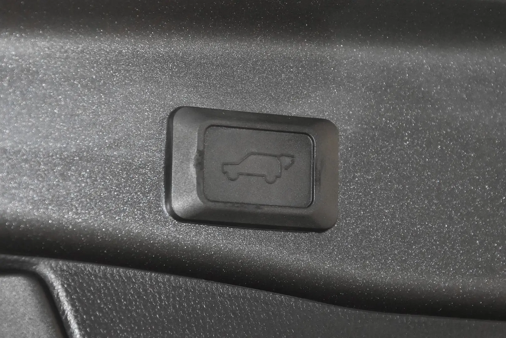 2022 Toyota RAV4 Gallery Image 23