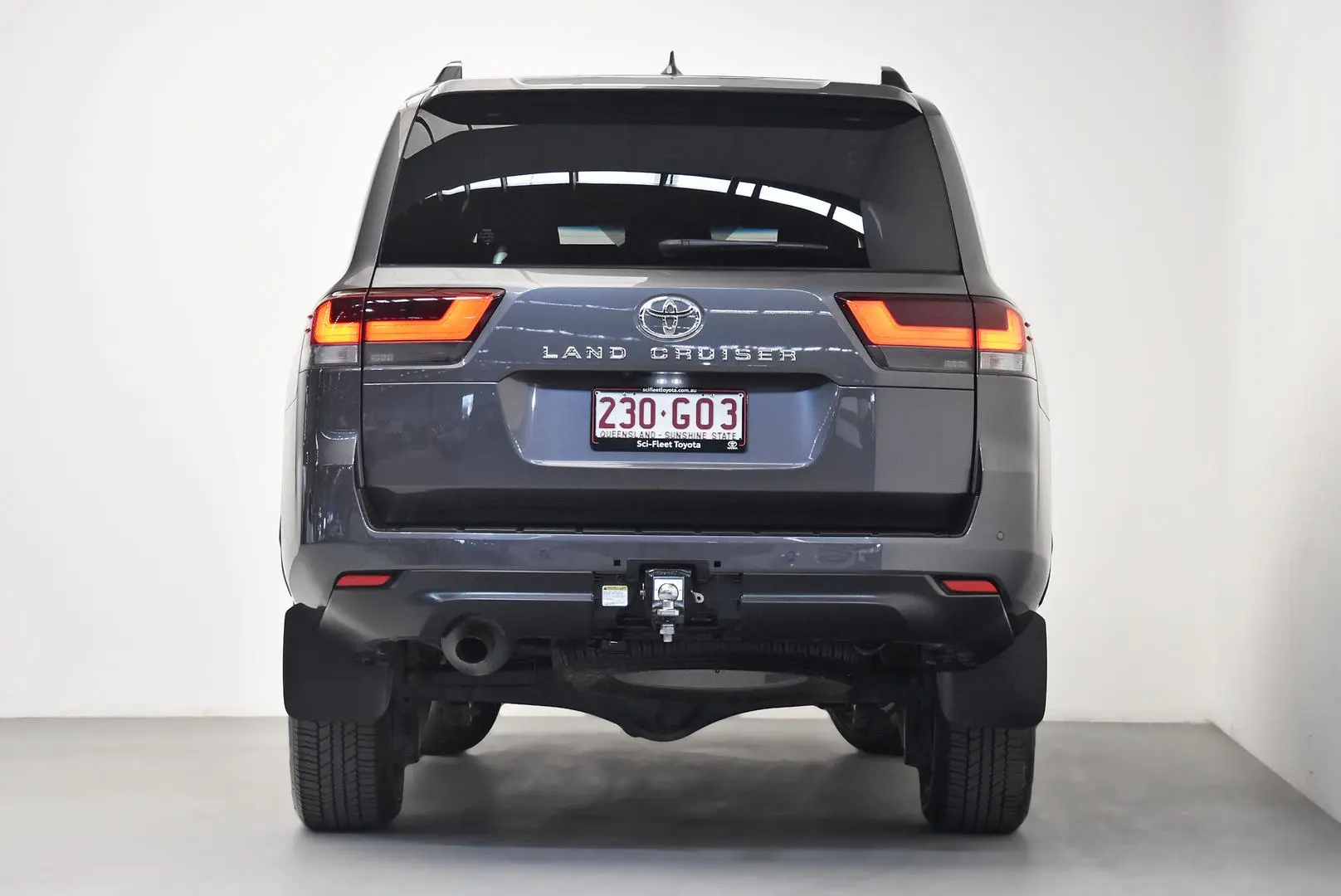 2023 Toyota Landcruiser Gallery Image 6