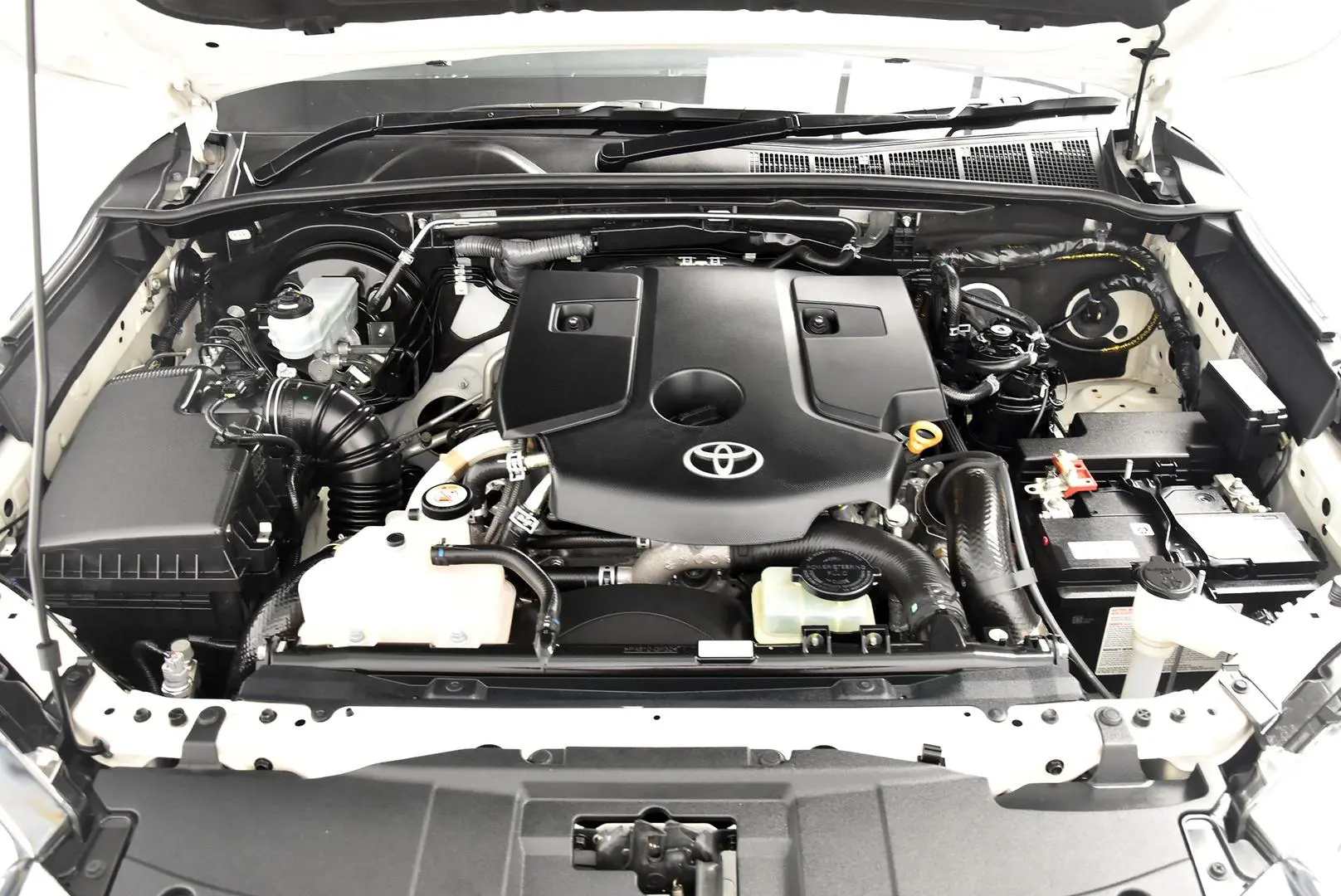 2020 Toyota Hilux Gallery Image 22