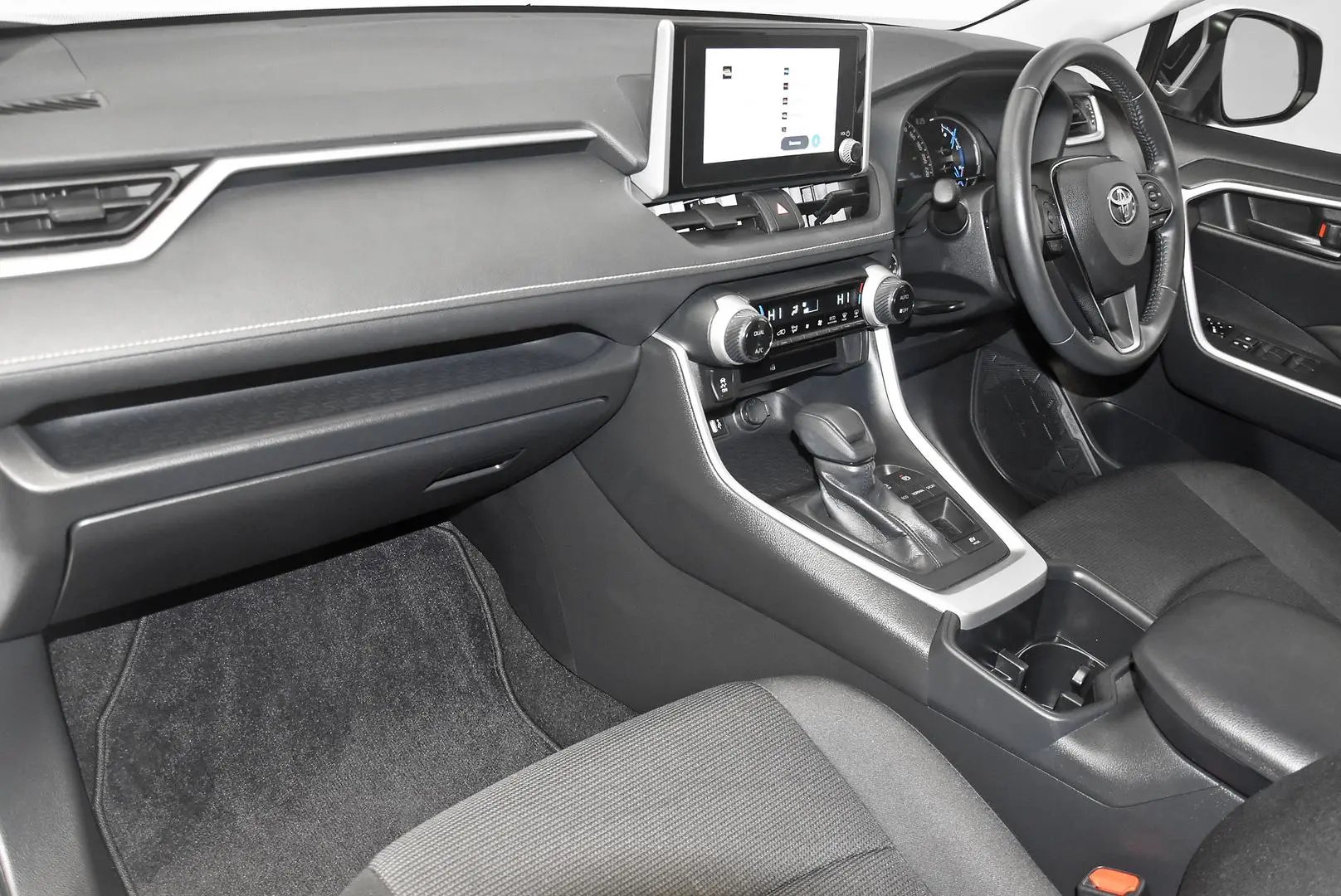 2024 Toyota RAV4 Gallery Image 17