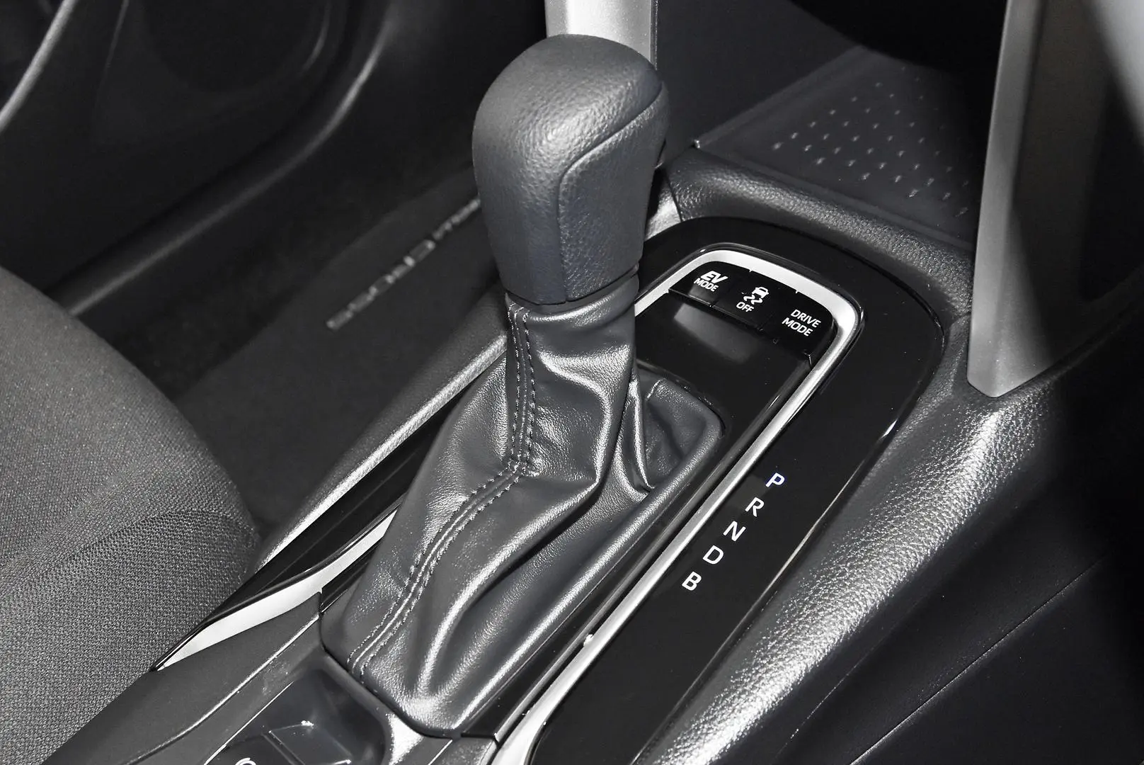 2023 Toyota Corolla Cross Gallery Image 14