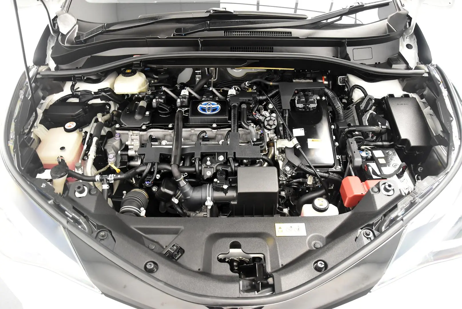 2020 Toyota C-HR Gallery Image 22
