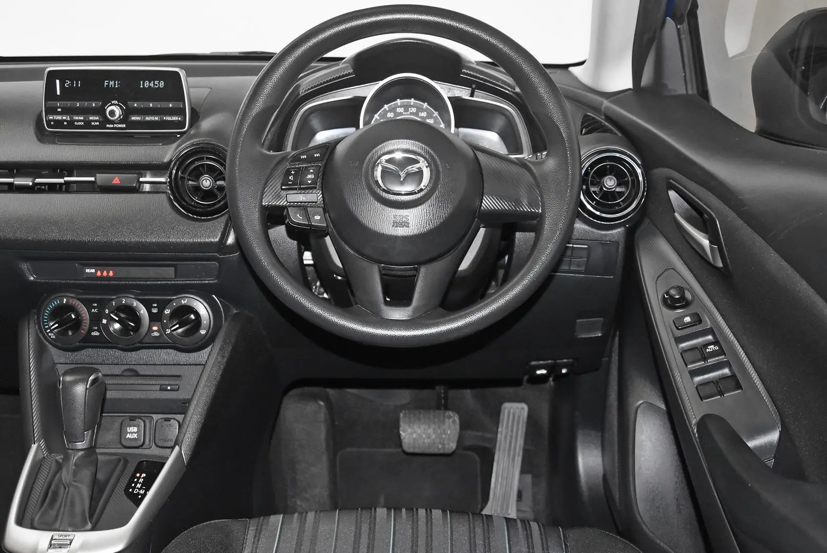 2015 Mazda 2 Gallery Image 13