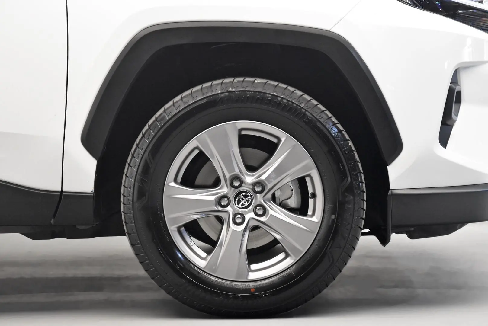 2024 Toyota RAV4 Gallery Image 23