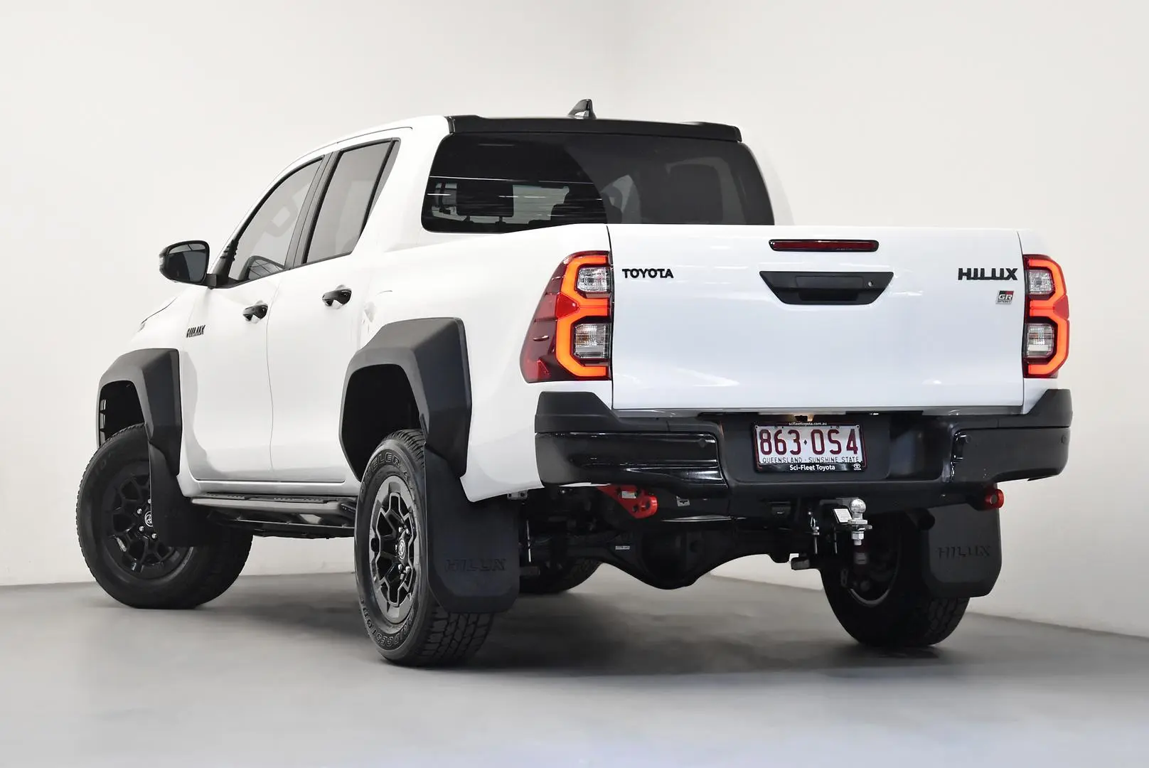 2025 Toyota Hilux Gallery Image 5