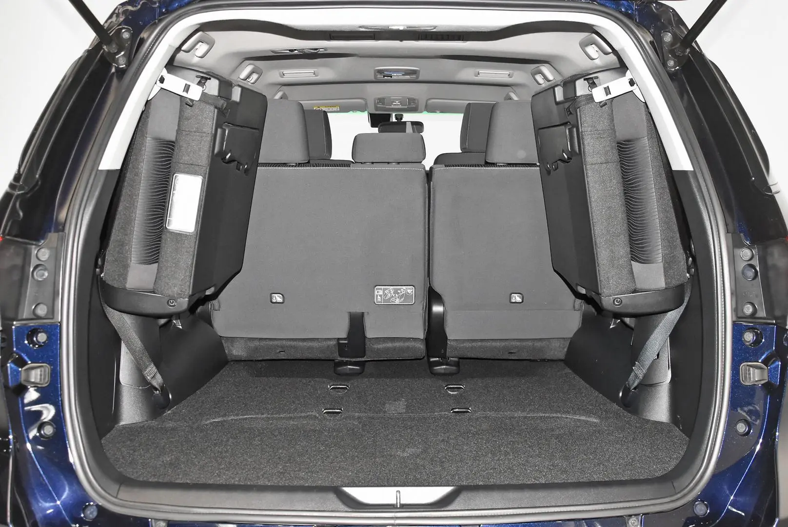2024 Toyota Fortuner Gallery Image 19