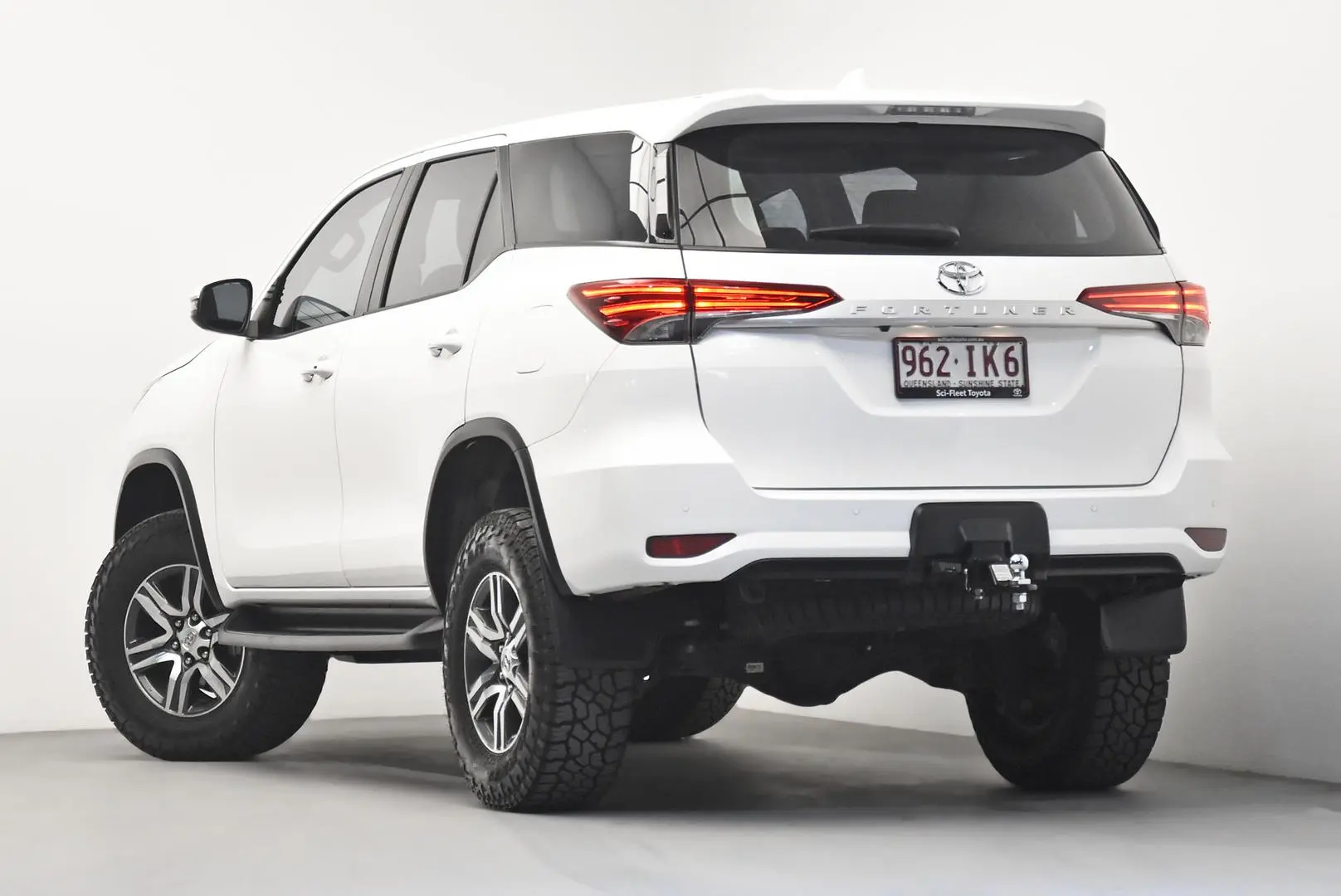 2023 Toyota Fortuner Gallery Image 5