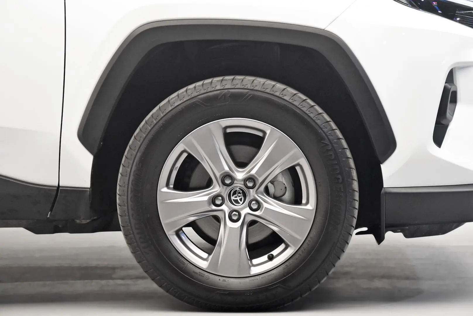 2024 Toyota RAV4 Gallery Image 23