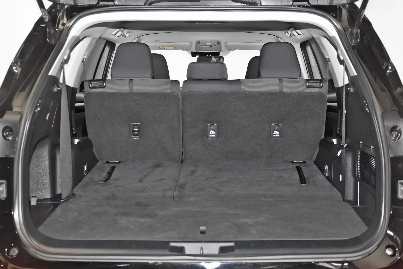 2022 Toyota Kluger Gallery Image 21