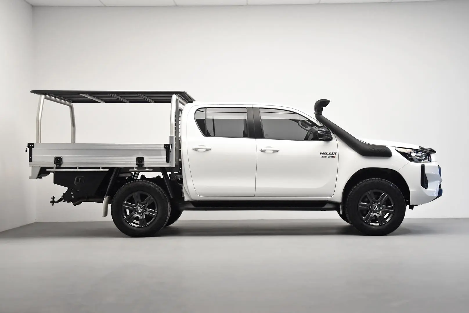 2024 Toyota Hilux Gallery Image 3