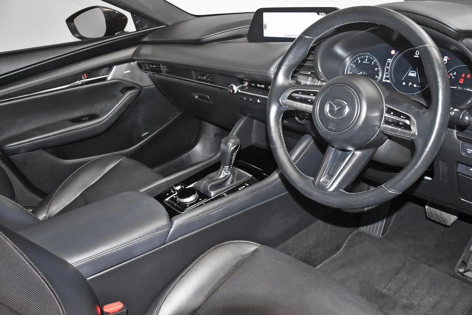 2020 Mazda 3 Gallery Image 9