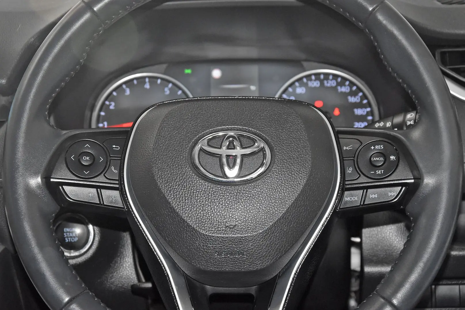 2020 Toyota RAV4 Gallery Image 15