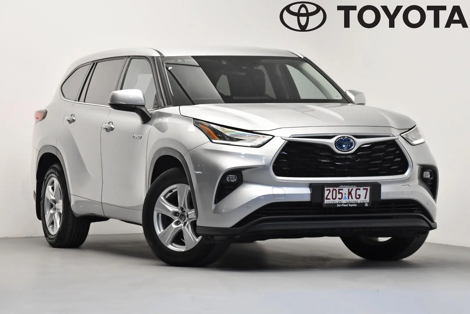 2021 Toyota Kluger Gallery Image 1