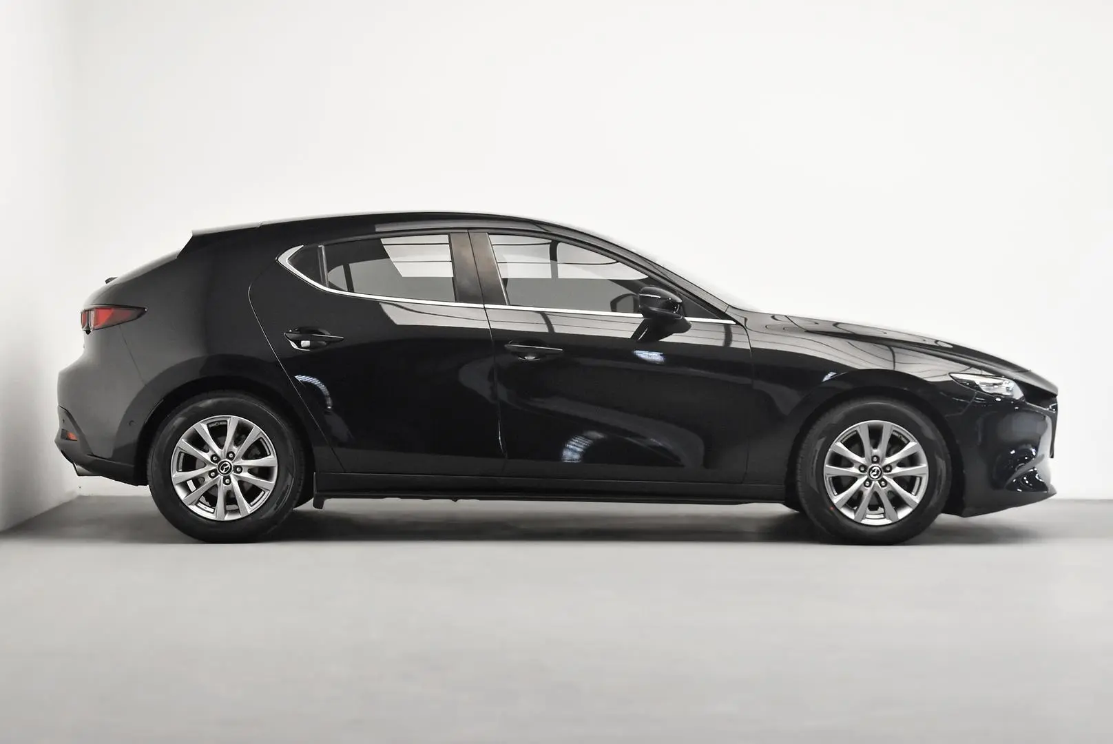 2019 Mazda 3 Gallery Image 3