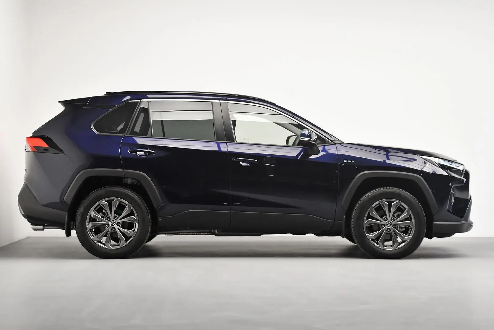 2024 Toyota RAV4 Gallery Image 3