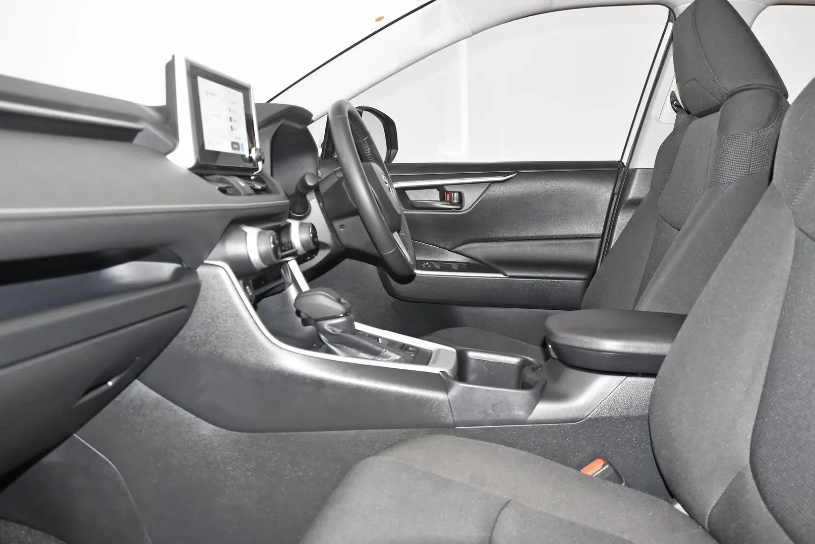 2024 Toyota RAV4 Gallery Image 18