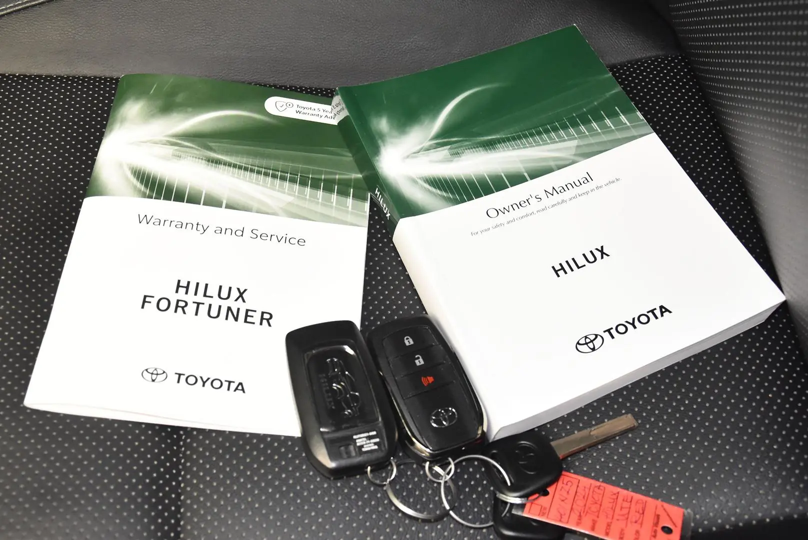 2024 Toyota Hilux Gallery Image 19