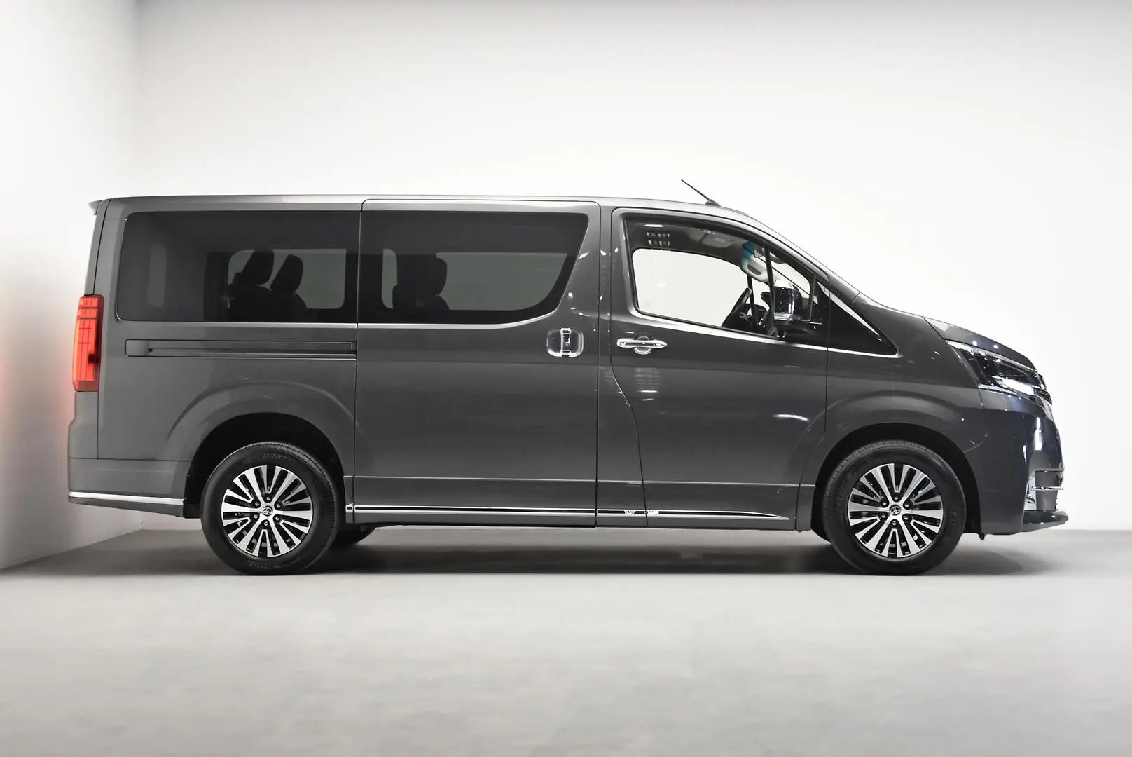 2024 Toyota Granvia Gallery Image 3