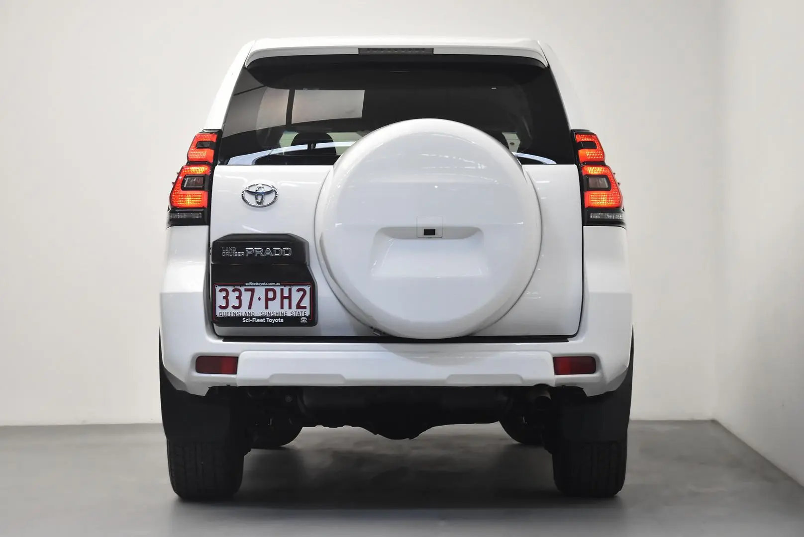 2021 Toyota Landcruiser Prado Gallery Image 6