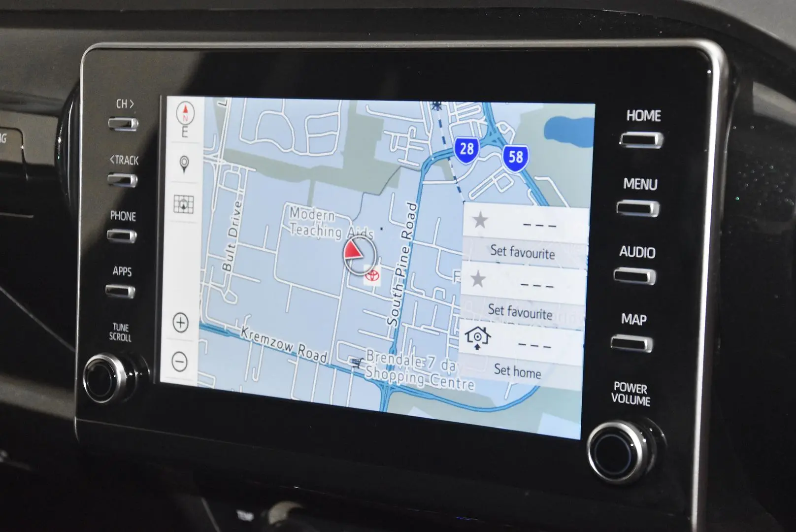 2025 Toyota Hilux Gallery Image 11