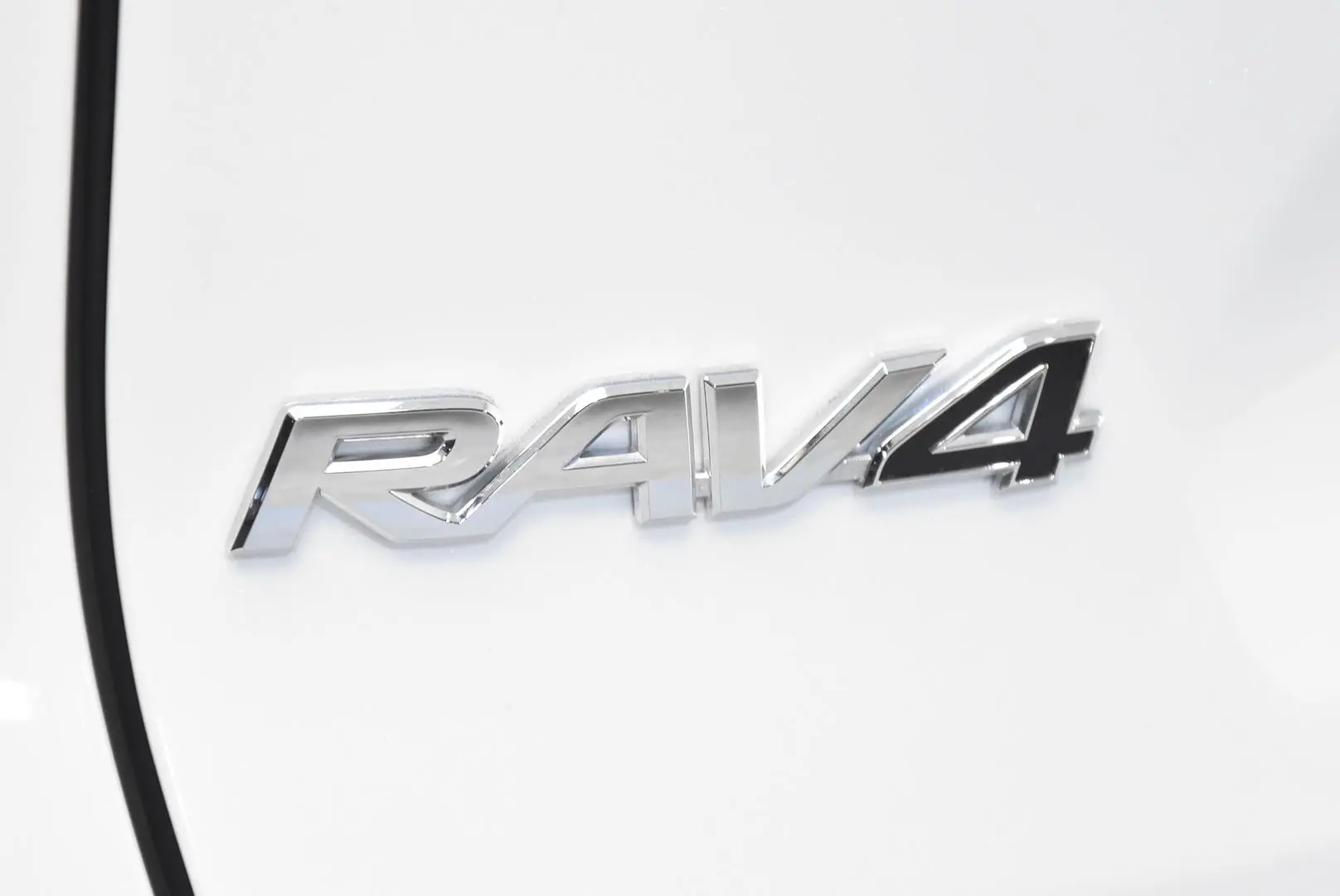 2024 Toyota RAV4 Gallery Image 7