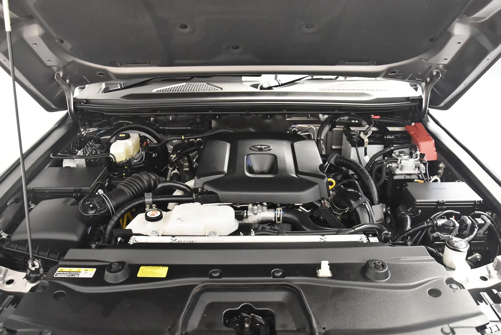 2024 Toyota Landcruiser Prado Gallery Image 23