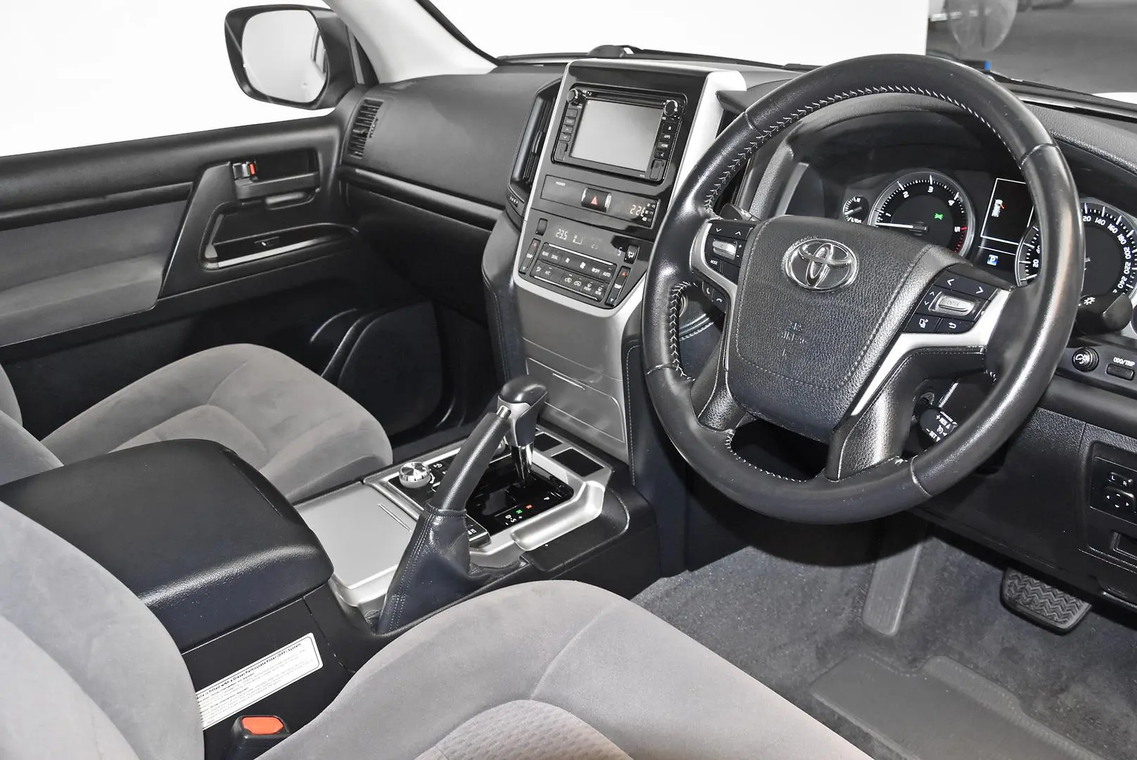 2020 Toyota Landcruiser Gallery Image 8