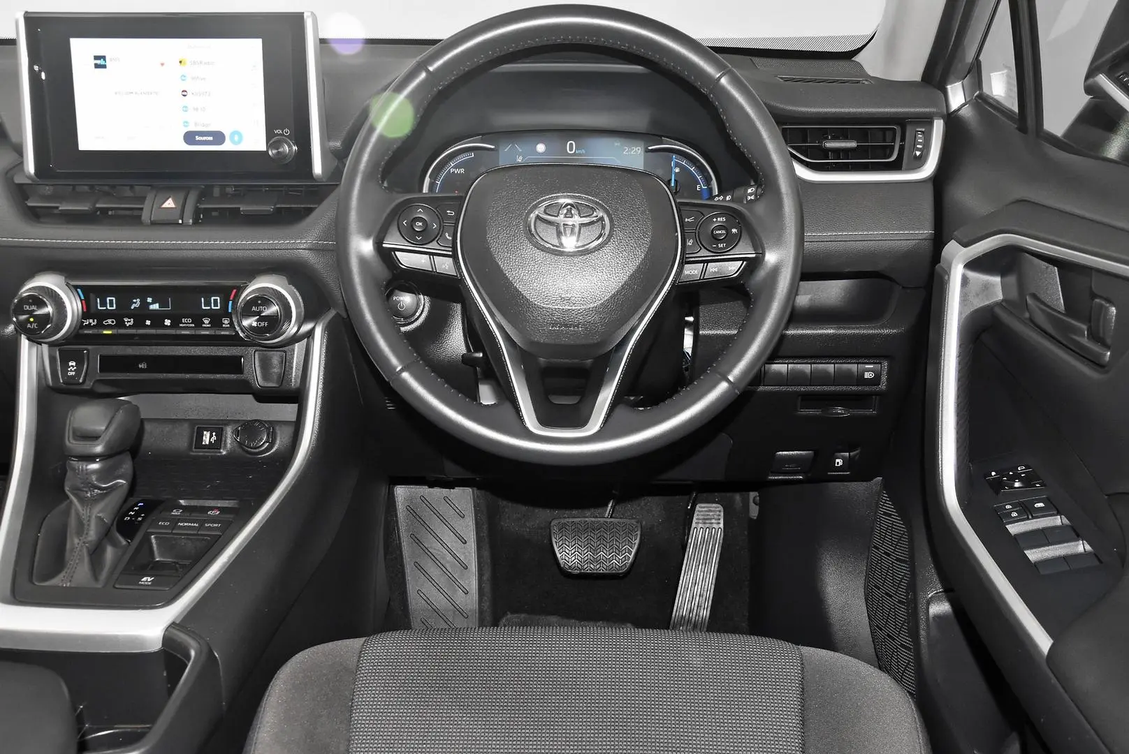 2024 Toyota RAV4 Gallery Image 15