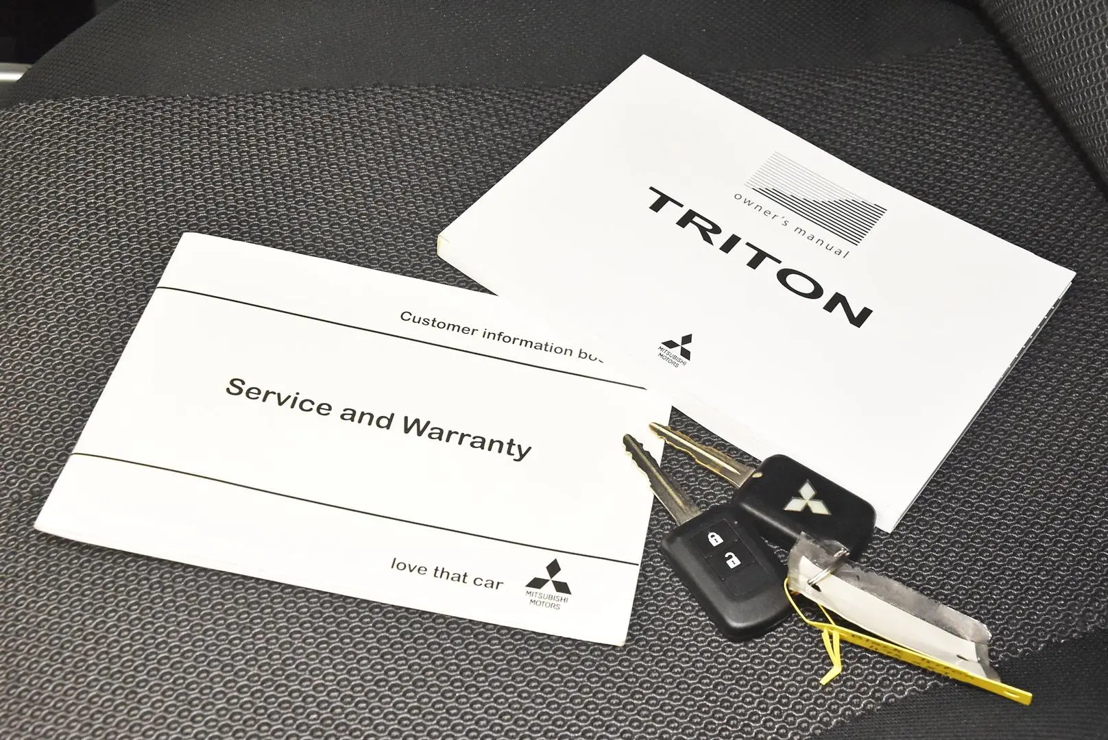 2017 Mitsubishi Triton Gallery Image 20