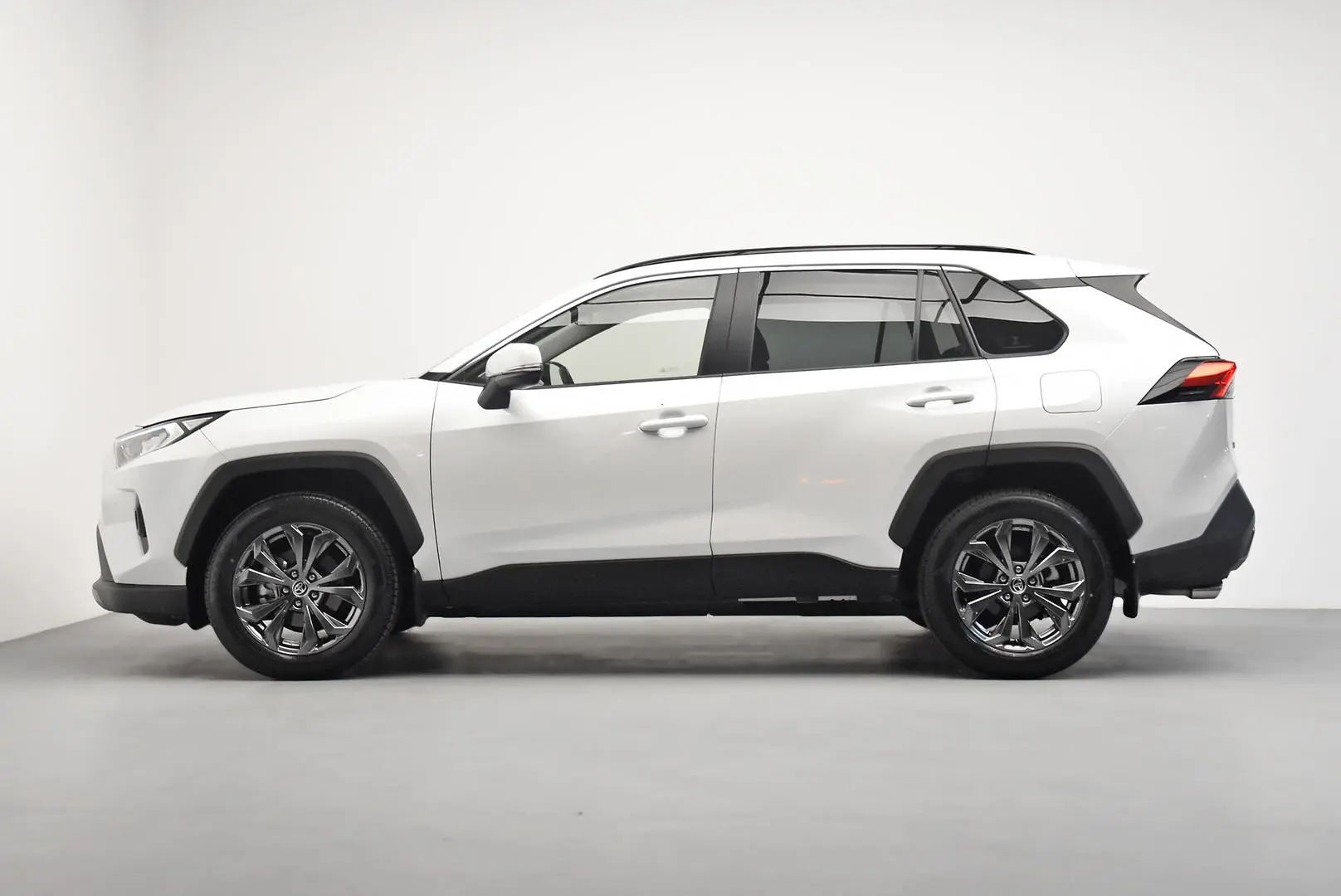 2024 Toyota RAV4 Gallery Image 4