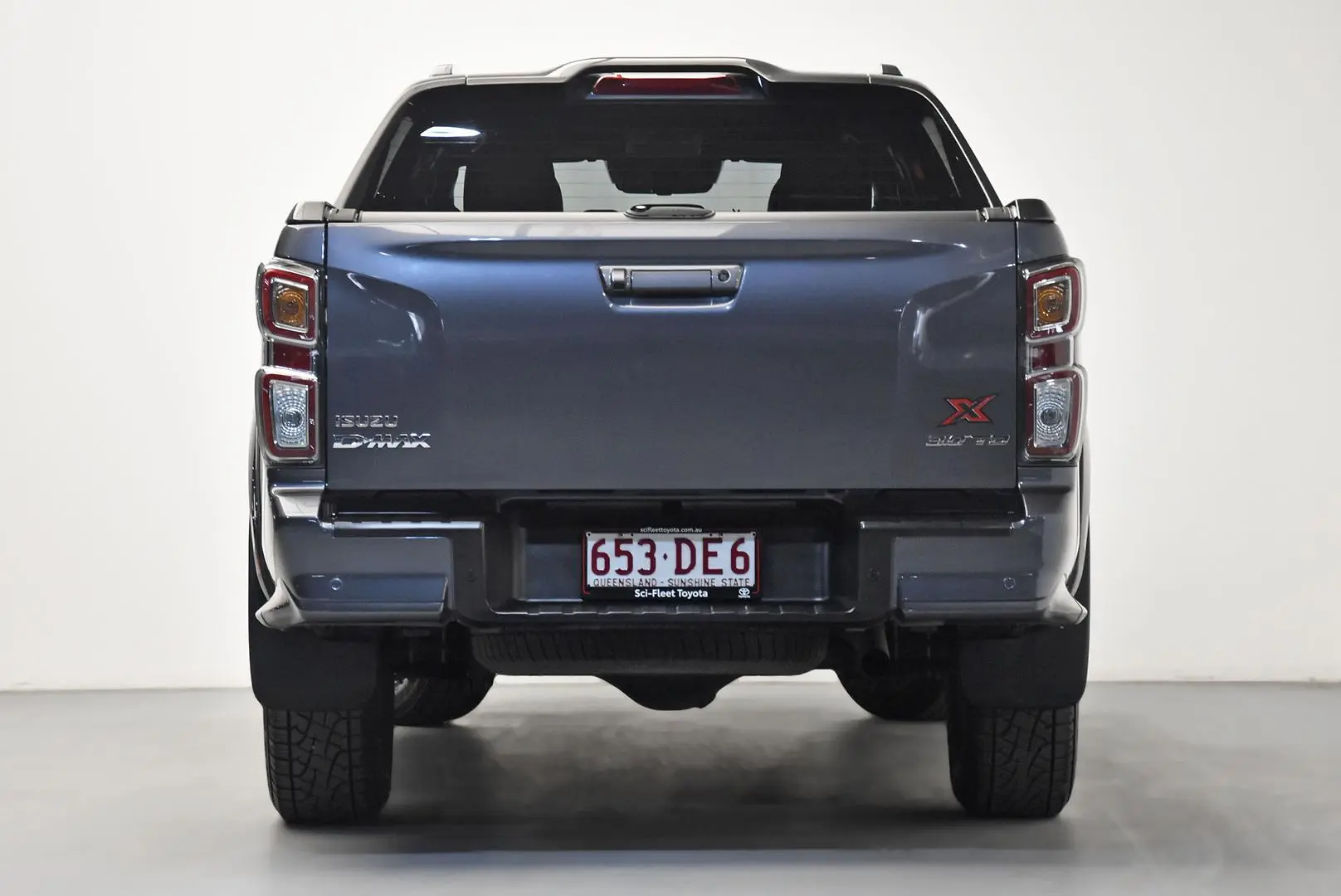 2021 Isuzu D-MAX Gallery Image 6