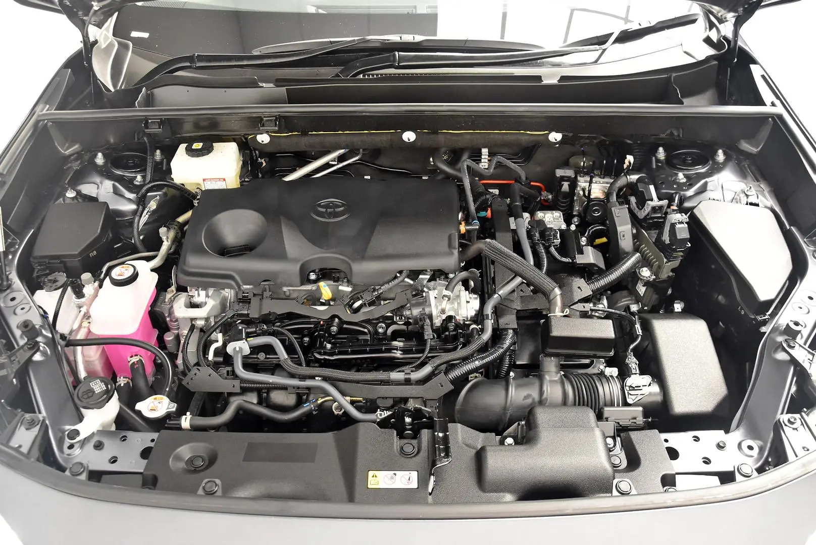 2025 Toyota RAV4 Gallery Image 22