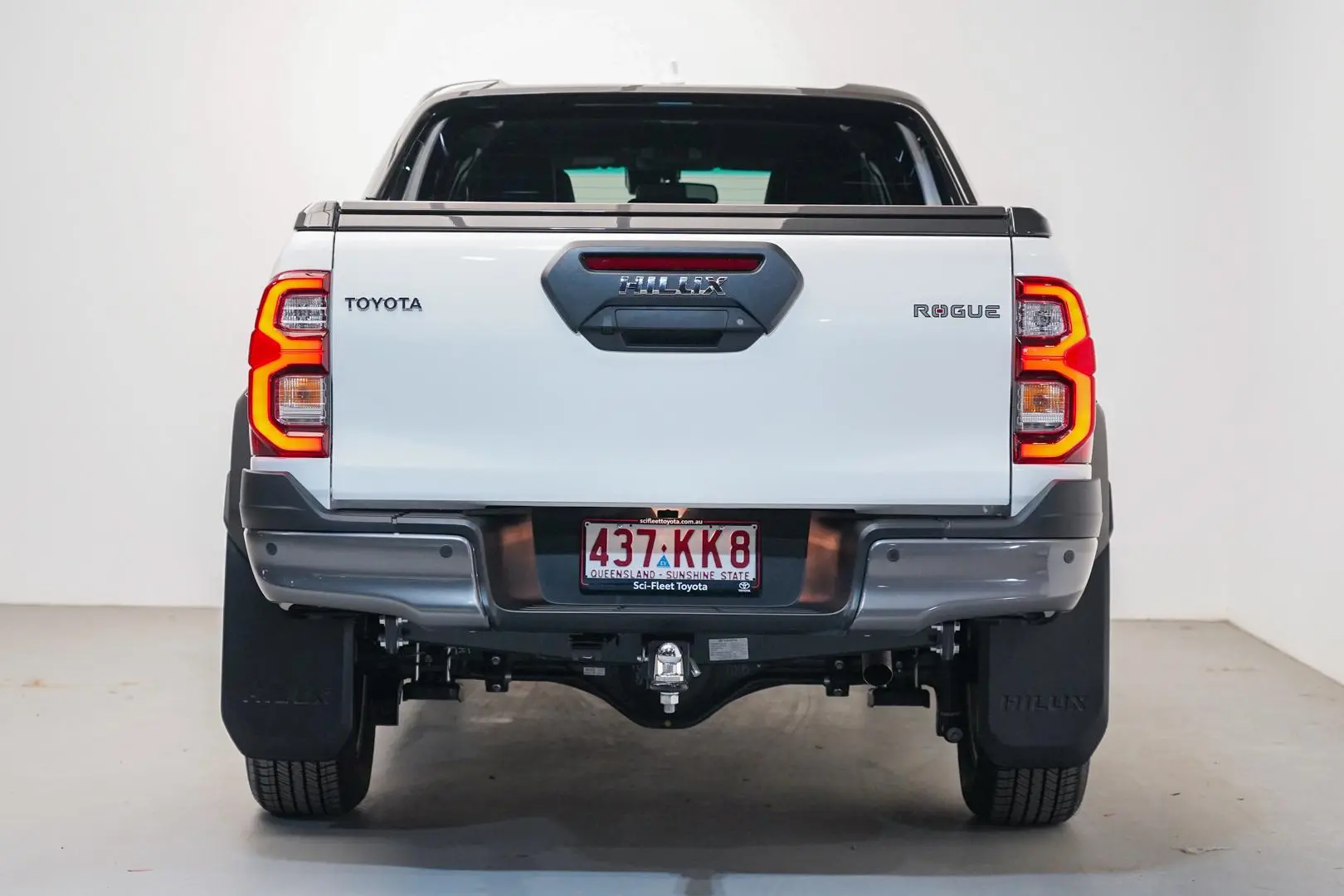 2024 Toyota Hilux Gallery Image 6