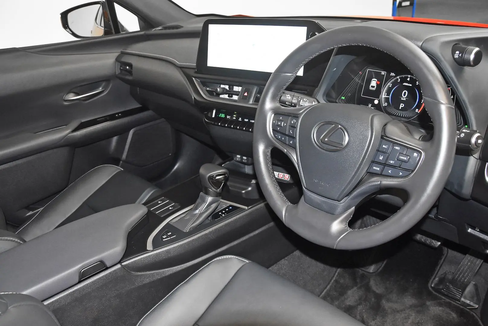 2023 Lexus UX Gallery Image 8